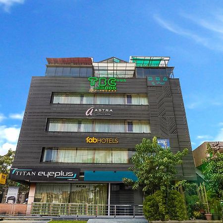 Fabhotel Astra Suites - Hsr Main Road Bangalore Exterior foto